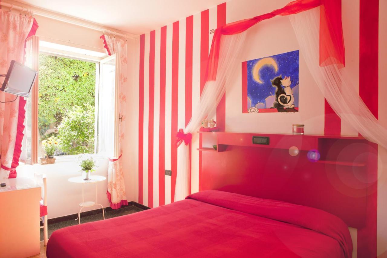 Hotel Della Piazzetta Varazze Extérieur photo
